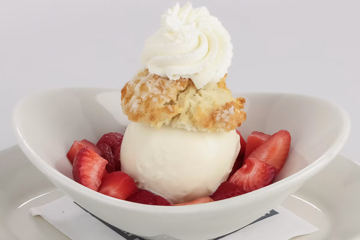 Kids' Strawberry Shortcake - The Cheesecake Factory Menu Prices 2026